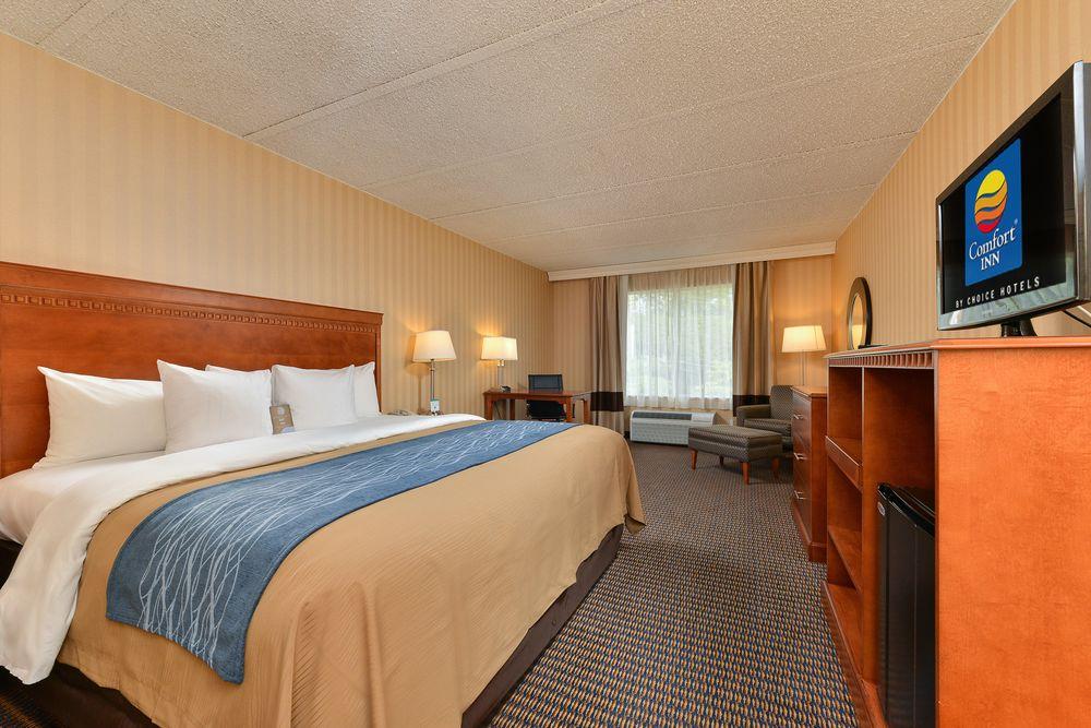 Comfort Inn Arlington Boulevard Falls Church Exterior foto
